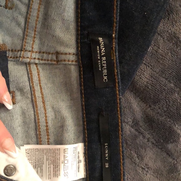 BANANA REPUBLIC SKINNY JEANS size 28 x 27  Jeans are NEW wot. Never worn. - Picture 3 of 3